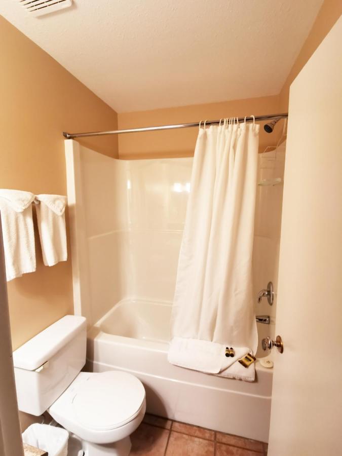 Sandy Beach Suites Osoyoos Eksteriør billede