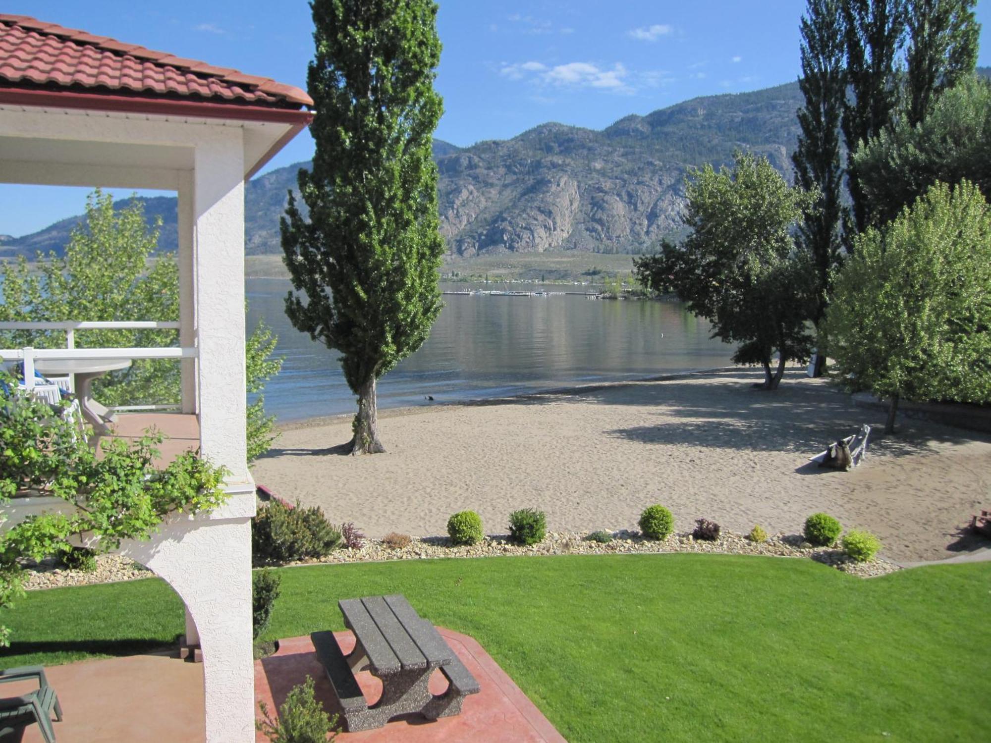 Sandy Beach Suites Osoyoos Eksteriør billede